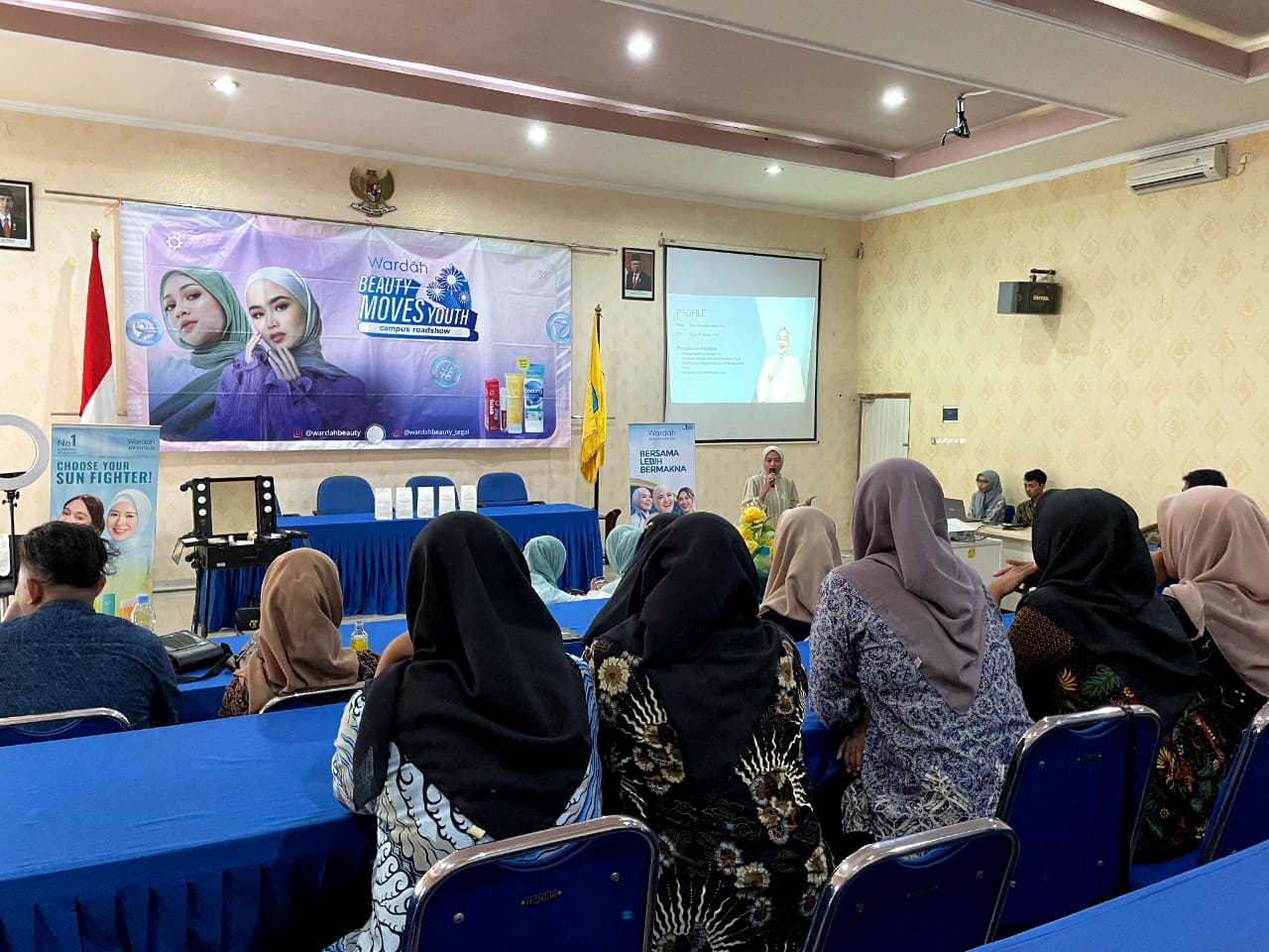 HMPS Program Studi Pendidikan Matematika Gandeng Wardah Dalam Meningkatkan Public Speaking Mahasiswa