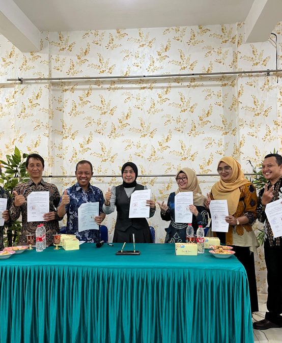 Memorandum of Agreement (MoA) dengan Fakultas Ilmu Budaya  Universitas Diponegoro (UNDIP)