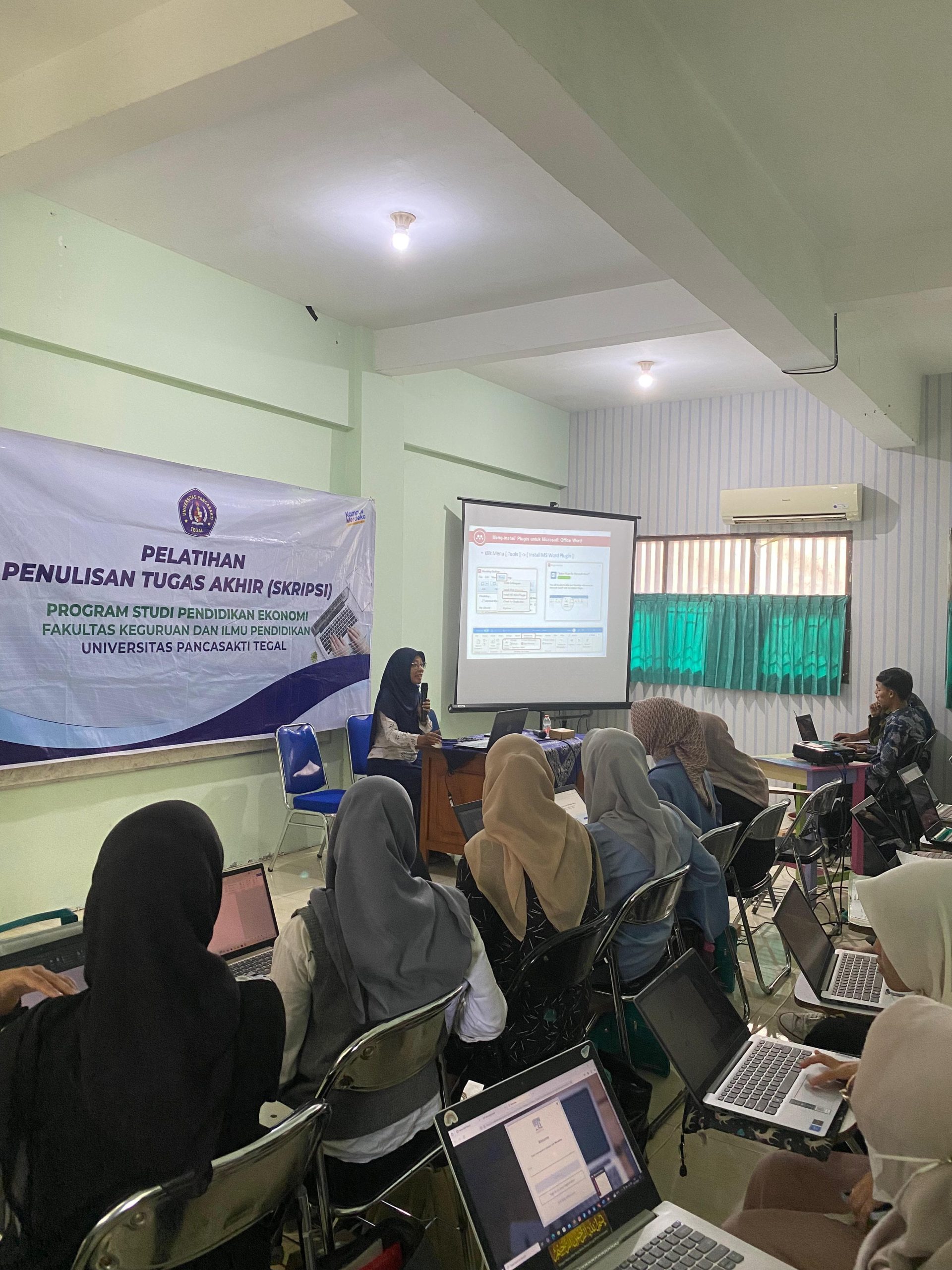 Workshop Menulis dan Publikasikan Prodi Pendidikan Ekonomi