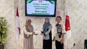 BUKAN SEKADAR PAMIT, HMPS PENDIDIKAN MATEMATIKA UPS TEGAL UKIR MOMEN HARU PENUH MAKNA